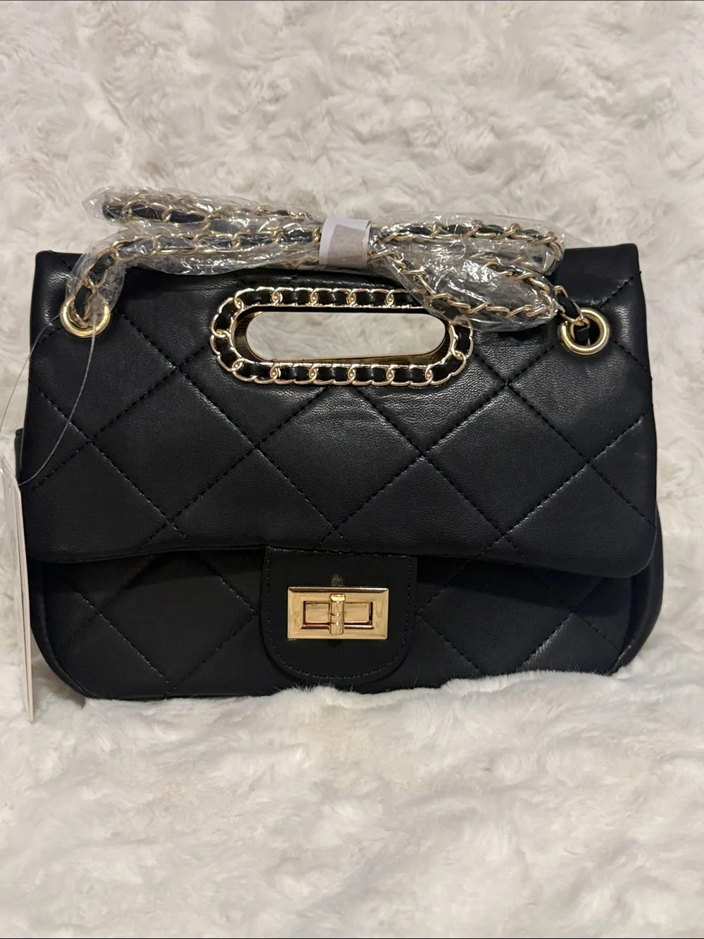 Quilted Black Chain-Handle Shoulder Bag - Elegant Everyday Style